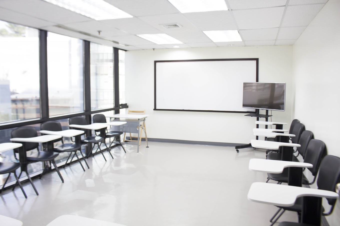 Modern language classroom at Pro Language School